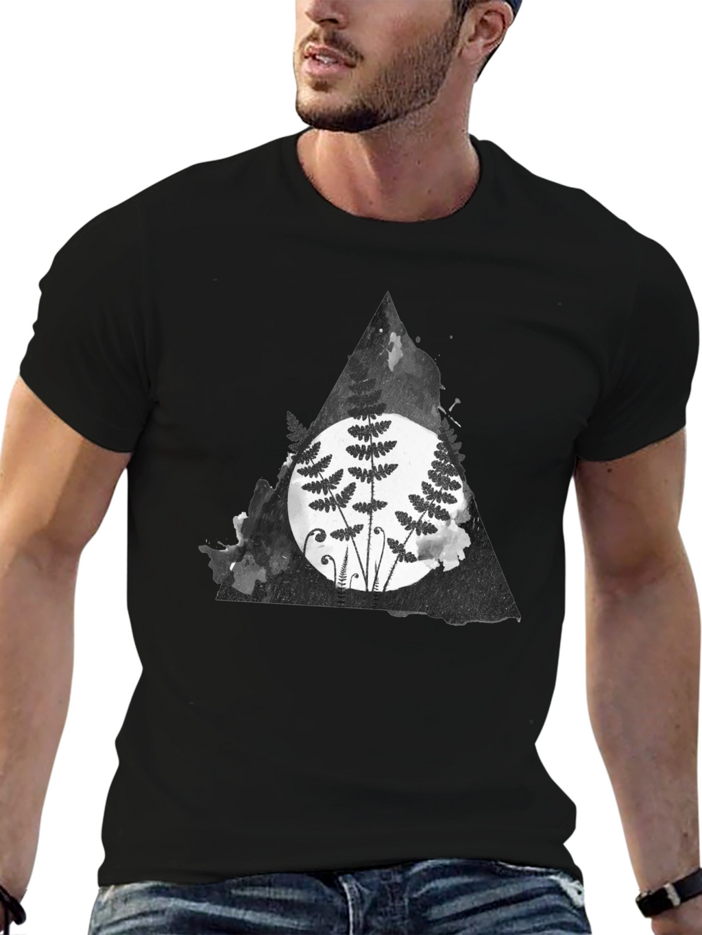 Fern Triangle Graphic T-Shirt - Black