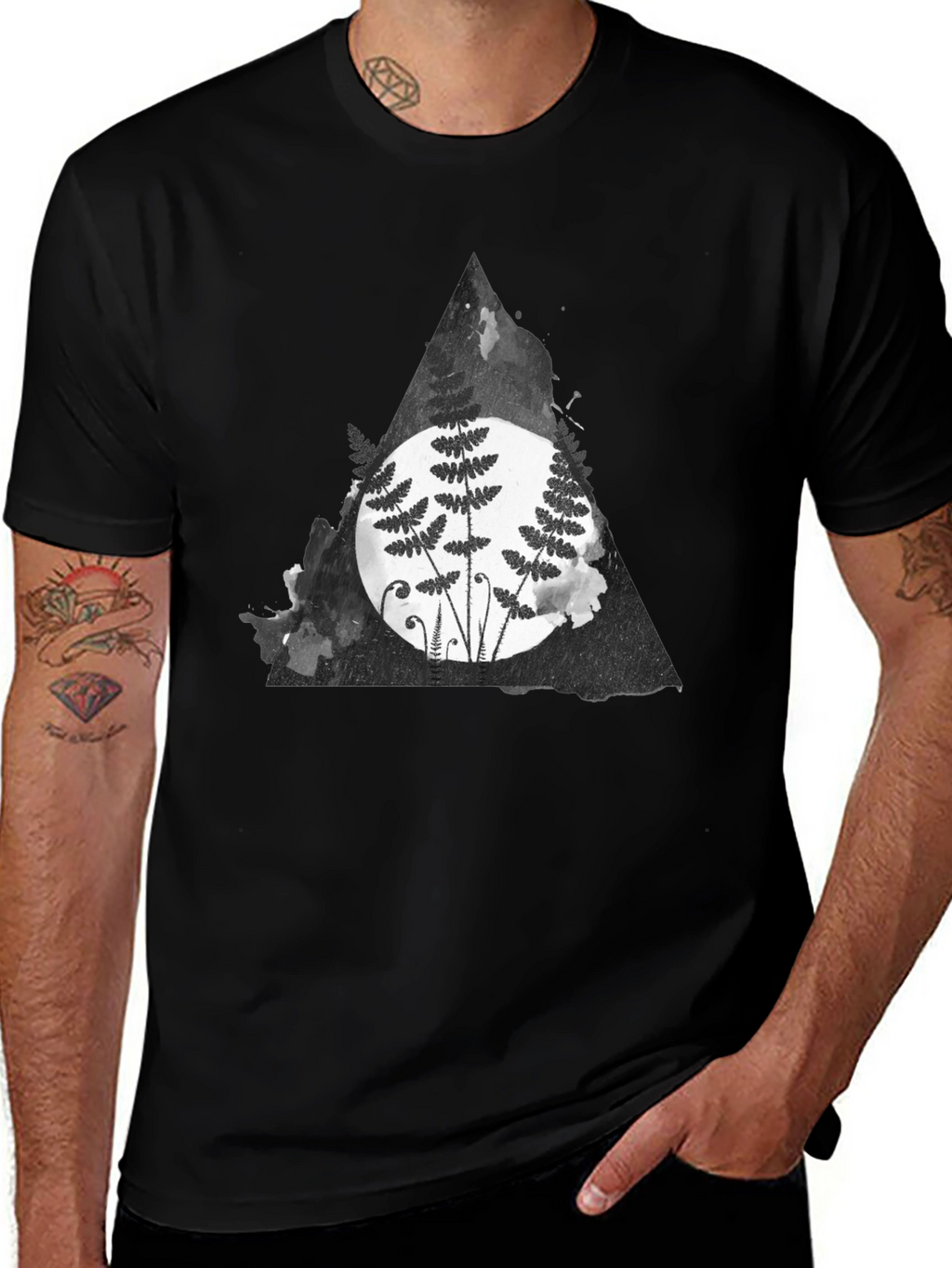 Fern Triangle Graphic T-Shirt - Black