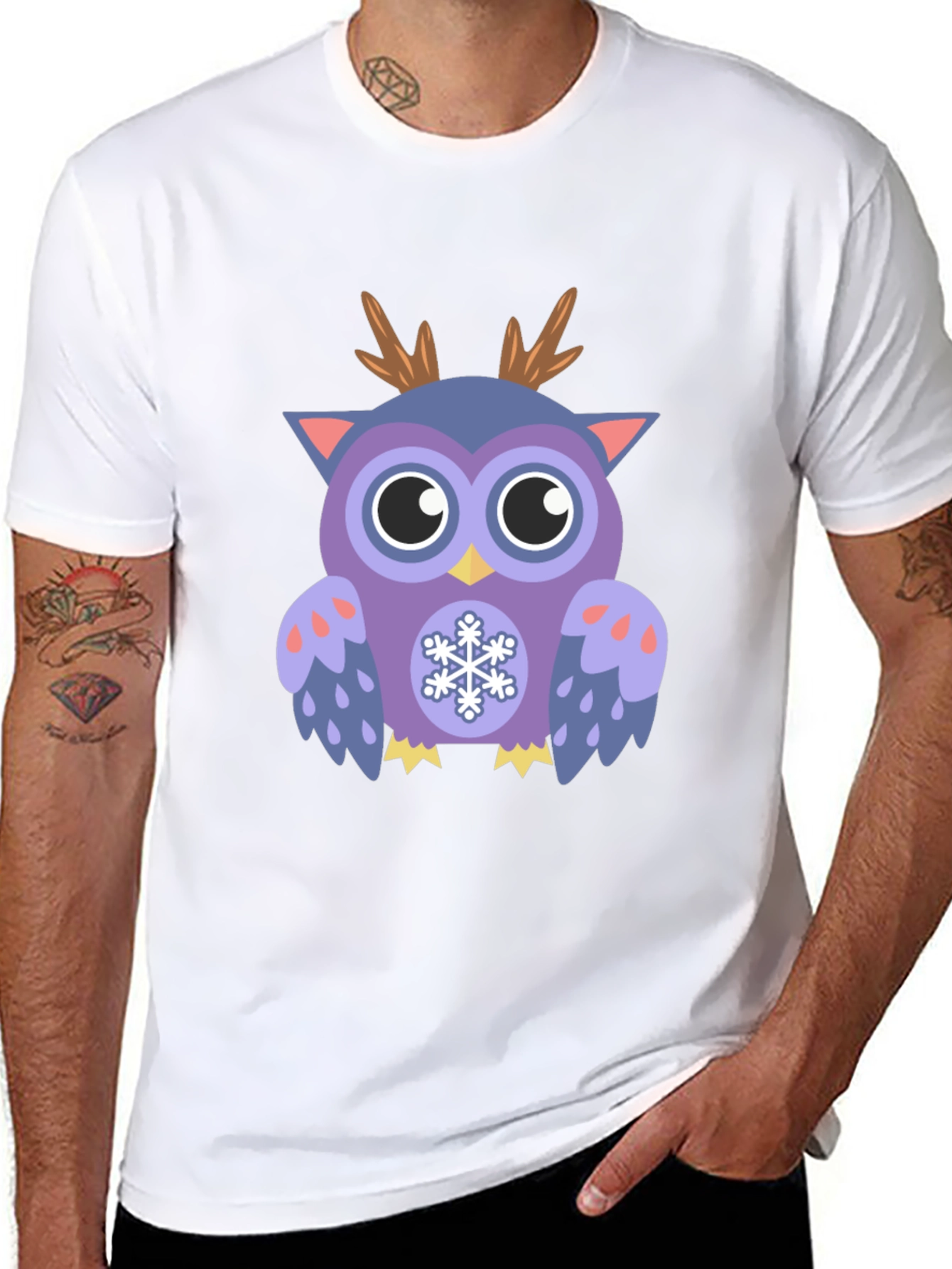 Festive Owl Graphic T-Shirt - Holiday Fun