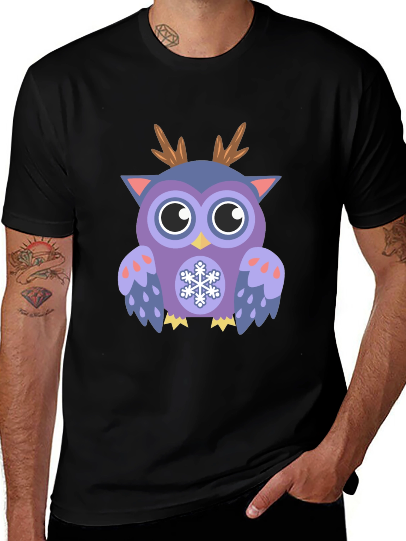 Festive Owl Graphic T-Shirt - Holiday Fun