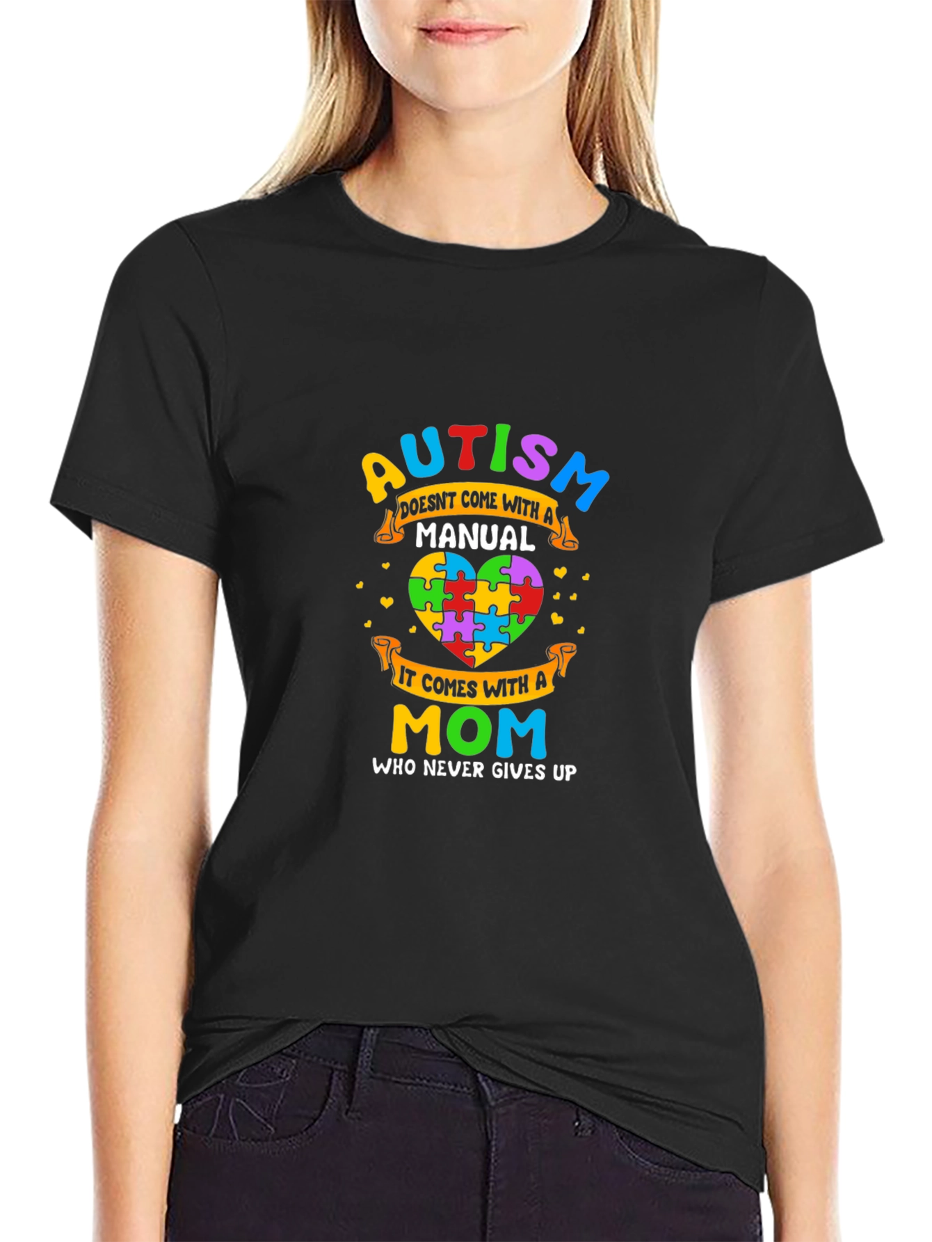 Autism Mom T-Shirt - Never Gives Up Puzzle Heart Design
