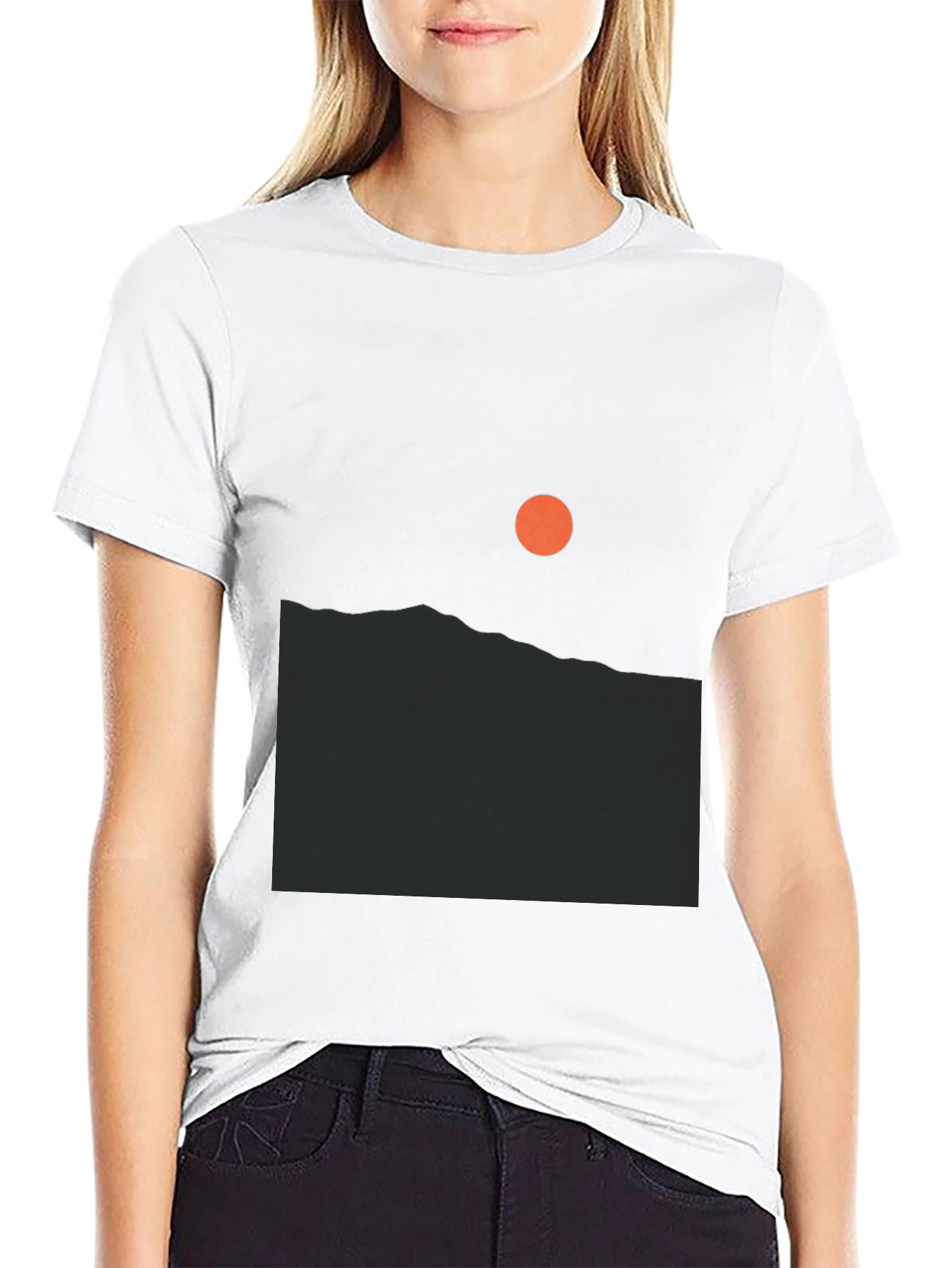 Minimalist Sunrise Graphic Tee - Black
